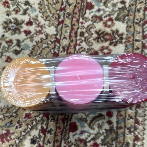 Better Homes And Gardens Vibrant Pillar Candle Set - Picture 3 of 7